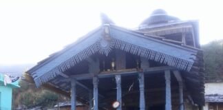 लाखामंडल का प्राचीन शिव मंदिर,जहां गाय शिवलिंग को हर दिन अपने दूध से नहलाती थी