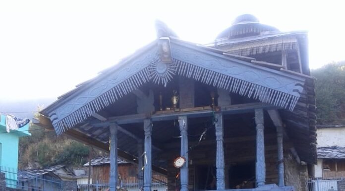 लाखामंडल का प्राचीन शिव मंदिर,जहां गाय शिवलिंग को हर दिन अपने दूध से नहलाती थी