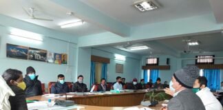 टिहरी में कोविड-19 वैक्सीनेशन की तैयारियों को लेकर डीएम इवा आशीष की ने ली विशेष बैठक