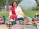 पीरूल की पत्तियों को खूबसूरत कलाकृतियों में ढाल रही है पहाड़ की बेटी मंजू शाह,वोकल फॉर लोकल के जरिए पहाड़ को बना रही आत्मनिर्भर