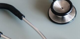 उत्तराखंड में आखिर क्यों हुई 81 डॉक्टरों की सेवाएं समाप्त ?