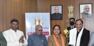 केंद्रीय शिक्षा मंत्री डॉ.रमेश पोखरियाल निशंक हिंदी राइटर्स गिल्ड कनाडा के ‘साहित्य गौरव सम्मान’ से सम्मानित