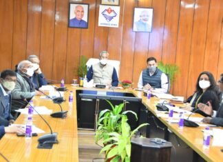 मुख्यमंत्री त्रिवेन्द्र रावत ने आगामी पेराई सत्र तक सितारगंज चीनी मिल दुबारा शुरू करने के दिए निर्देश