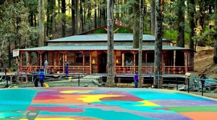 विश्व पर्यटन पटल पर पौड़ी को मिली नई पहचान,जिलाधिकारी के अथक प्रयासों से नये कैनवास पर चमक रहा है पौड़ी जिला