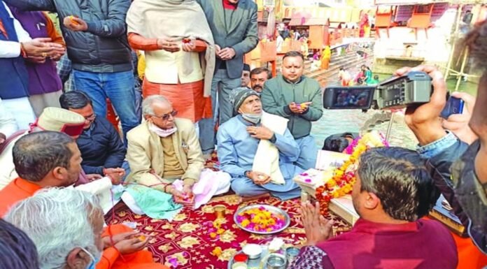 अयोध्या में राम मंदिर के लिए धन संग्रह अभियान की हरिद्वार से हुई शुरुआत,चंपत राय ने हर की पौड़ी पहुंच कर की मां गंगा की पूजा