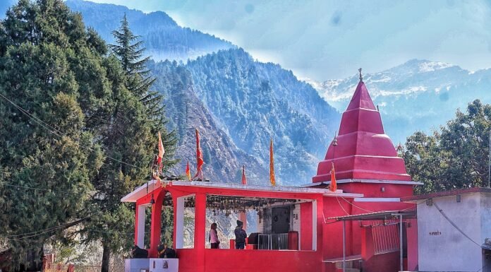 माँ पर्णखण्डेश्वरी,जहाँ हिमालय पुत्री पार्वती ने शंकर जी की प्राप्ति के लिए किया था तप