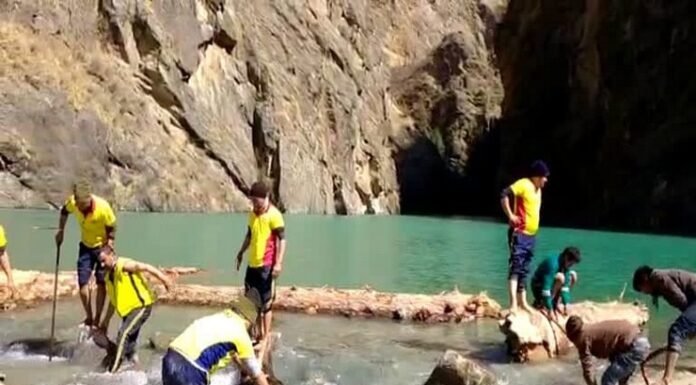 चमोली आपदाःएसडीआरएफ को बड़ी सफलता,ग्रामीणों के साथ मिलकर ऋषि गंगा नदी में बनी झील के मुहाने को तोड़ जलस्तर किया कम