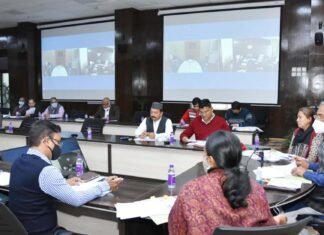 उत्तराखंड में पर्वतीय क्षेत्रों में पार्किंग,ब्रिज सेल बनाने,स्कूलों में आधारभूत सुविधाओं और आंगनबाड़ी भवनों के निर्माण में तेजी से होगा काम