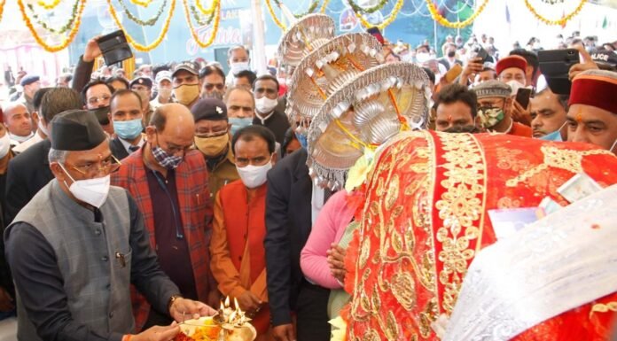 मुख्यमंत्री त्रिवेंद्र रावत ने टिहरी लेक फेस्टिवल का किया शुभारम्भ, अब हर वर्ष बसंत पंचमी को ही मनाया जाएगा टिहरी लेक फेस्टिवल
