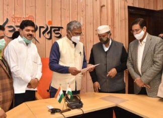 पूर्व मुख्यमंत्री हरीश रावत एवं प्रदेश कांग्रेस कमेटी के अध्यक्ष प्रीतम सिंह ने चमोली आपदा को लेकर मुख्यमंत्री त्रिवेंद्र सिंह रावत से की भेंट