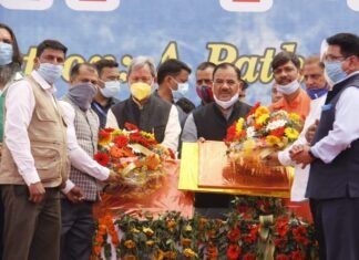 विश्व वानिकी दिवस पर रामनगर पहुंचे सीएम रावत कहा,राज्य में वन संरक्षण एवं संवर्धन में महिलाओं की होगी सीधी भागीदारी,मिलेंगे रोजगार के अवसर