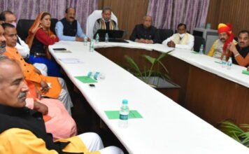 विधानसभा चुनाव 2022 की तैयारी में तीरथ सरकार,13 प्रभारी मंत्रियों को मिली जिलों की जिम्मेदारी