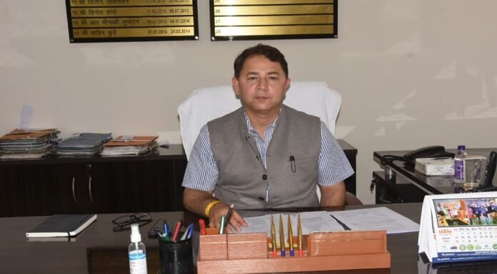 सूचना महानिदेशक आई.ए.एस.रणवीर चौहान ने संभाला कार्यभार,कहा मीडिया तक सूचनाओं का आदान-प्रदान त्वरित गति से हो