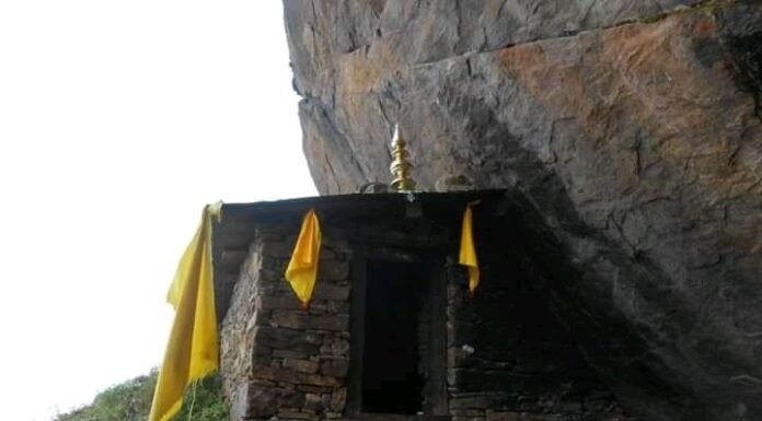 धौला क्षेत्रपाल महाराज,जिनको माना जाता है,मद्यमहेश्वर धाम का क्षेत्ररक्षक