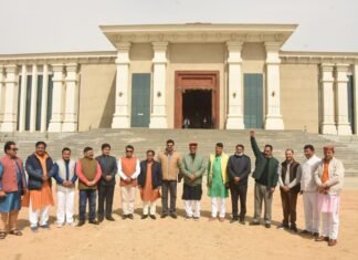 गैरसैंण में मुख्यमंत्री ने जिलाध्यक्षों के साथ किया मंथन,कहा पार्टी व संगठन को मजबूती से आगे ले जाने के लिए बूथ लेबल पर काम करना होगा