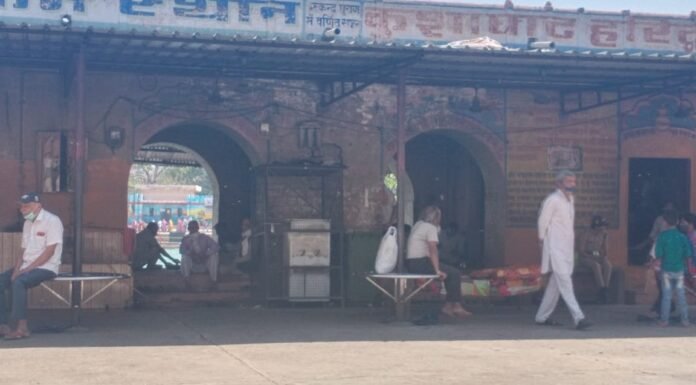 अगर आप भी जानना चाहते है,सैकड़ों साल पुरानी अपनी वंशावली के बारे में,तो पहुंचे हरिद्वार,यहां पंडो के सैकड़ो साल पुराने बहिखाते आज भी मात देते है गूगल को