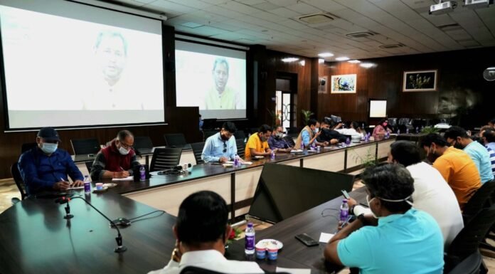 मुख्यमंत्री त्रिवेंद्र तीरथ रावत ने अफसरों को दो टूक शब्दों में कहा,जनकल्याणकारी योजनाओं के क्रियान्वयन में लापरवाही बर्दाश्त नहीं 75 दिन का वर्कप्लान बनाने का दिया निर्देश