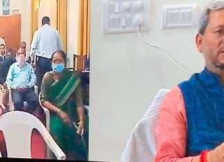 मुख्यमंत्री तीरथ रावत ने उत्तरकाशी जिले के ग्रामिणों से रात्रि चौपाल में किया प्रतिभाग,कोविड-19 में फर्जी बिलों और नमामि गंगे में गड़बड़ियों के जांच आदेश