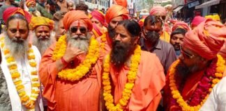 श्री पंचायती उदासीन बड़ा अखाड़ा की दिव्य-भव्य पेशवाई में बिखरा आस्था और सौहार्द का रंग