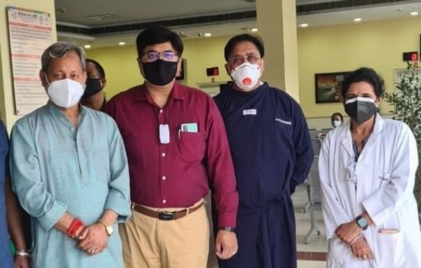 मुख्यमंत्री तीरथ सिंह का कोविड की स्थित पर ग्राउंड रियलिटी चेक,अचानक पहुंचे कैनाल रोड स्थित सिनर्जी हॉस्पिटल,गणेश जोशी ने कैंट अस्पताल में टीकाकरण का लिया जायज़ा