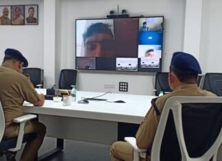 उत्तराखंड पुलिस महानिदेशन ने वीडियो कान्फ्रेसिंग के माध्यम से सुनी विभिन्न जनपदों की शिकायतकर्ताओं की शिकायत