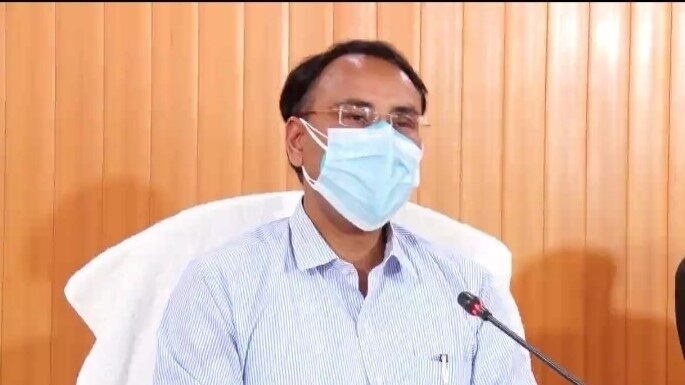 कोरोना संक्रमण को जल्द रोकने लिए उत्तराखंड स्वस्थ्य विभाग की बड़ी तैयारी,हल्द्वानी और ऋषिकेश में बन रहे 500 बेड के अस्पतालों में 25 ऑक्सीजन सपोर्टेड व आईसीयू बेड बच्चों के लिए आरक्षित