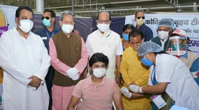 उत्तराखंड में 18 से 44 वर्ष के लोगों के टीकाकरण अभियान की हुई शुरूआत