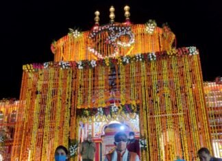 वेदऋचाओं के उद्घोष के साथ ब्रह्ममुहुर्त में खुले विश्व प्रसिद्ध श्री बद्रीनाथ धाम के कपाट