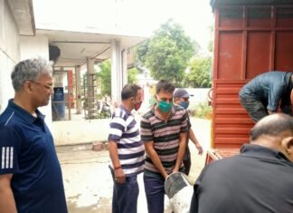 पूर्व सीएम त्रिवेंद्र रावत लगातार कर रहे जनसेवा का कार्य,गुजरात से फिर मंगवाए जरूरतमंदों के लिए ऑक्सीजन सिलेंडर एवं फ्लो मीटर