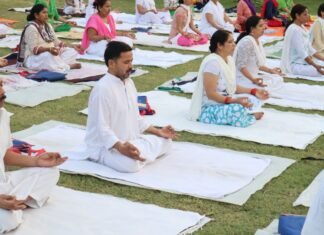 कोविड निदान में योग और आयुर्वेद की भूमिका