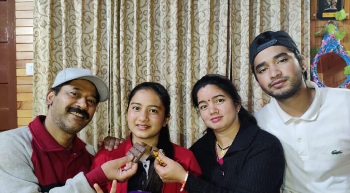 नैनीताल की बेटी नैनिका रौतेला ने अपने माता-पिता का सपना किया साकार,भारतीय नौसेना में सब लेफ्टिनेंट पद पर हुआ चयन