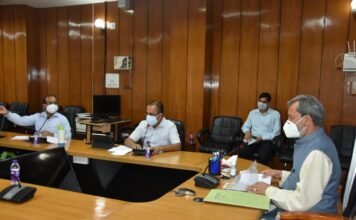 मुख्यमंत्री तीरथ रावत ने ली शहरी विकास एवं आवास विभाग की समीक्षा बैठक,अधिकारियों को निर्देश घोषणाओं को जल्द करें पूरा