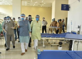 मुख्यमंत्री तीरथ रावत ने किया रायपुर स्थित कोविड केयर सेंटर और ऋषिकेश में निर्माणाधीन 500 बेड के कोविड अस्पताल का निरीक्षण