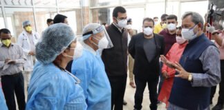 मुख्यमंत्री तीरथ रावत ने रूद्रप्रयाग और श्रीनगर में कोविड केयर सेंटर व जिला चिकित्सालय का किया निरीक्षण