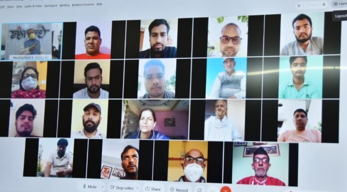 उत्तराखंड में कोविड जागरूकता में बेहतर कार्य करने वालों की मुख्यमंत्री ने थपथपाई पीठ