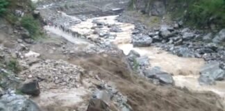 उत्तराखंड में दिख रहा है चक्रवाती तूफान ताऊते का असर,लगातार हो रही है बारिश,बद्रीनाथ क्षेत्र में ग्लेशियर टूटने से भारी तबाही