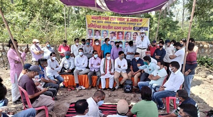 ऋषिकेश में नेपाली फार्म तिराहे पर टोल प्लाजा बनाने के विरोध ग्राम प्रधान संगठनों शुरू किया अनिश्चितकालीन धरना