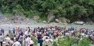 पंचतत्व में विलीन हुईं इंदिरा हृदयेश,सीएम रावत सहित कई प्रबुद्धजनों ने दी श्रद्धांजलि