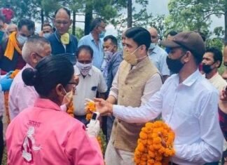 बेतालघाट विकास खंड की अमेल-खौला-तल्ली सेटी मोटर मार्ग के डामरीकरण को 86 लाख रूपये की धनराशि स्वीकृत