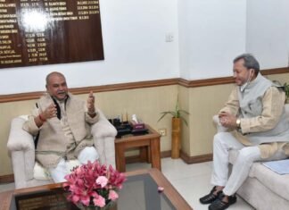 मुख्यमंत्री तीरथ रावत ने केंद्रीय मंत्री नरेंद्र सिंह तोमर से की भेंट,कहा उत्तराखण्ड को आर्गेनिक स्टेट बनाने के लिए कर रहे है गम्भीरता से प्रयास