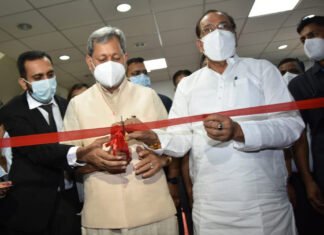 उत्तराखंड के दूरगामी क्षेत्रों में रहने वाले बुजुर्गों को मिलेगा सरकारी योजनाओं का लाभ,हेल्पलाईन एल्डरलाईन का सीएम रावत ने किया शुभारंभ