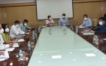 केन्द्रीय रेल मंत्री पीयूष गोयल से मिले मुख्यमंत्री तीरथ रावत,दिल्ली-रामनगर कार्बेट इको ट्रेन को मिली सैद्धान्तिक मंजूरी