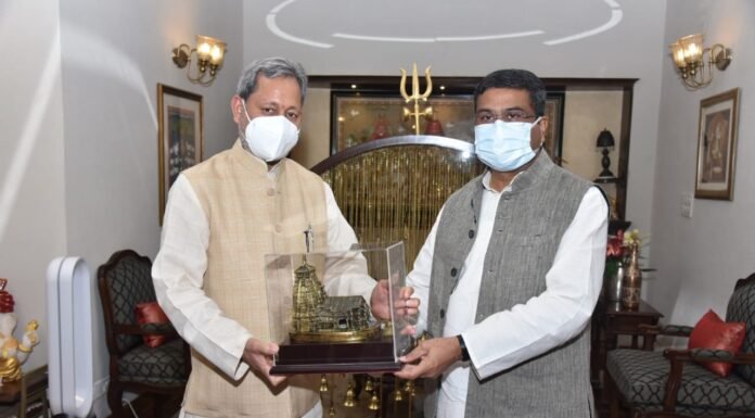 उत्तराखण्ड सिटी गैस वितरण परियोजना का होगा विस्तार सीएम रावत ने केंद्रीय पेट्रोलियम मंत्री से सिटी गैस वितरण परियोजना के कार्यों को पूरा करने का किया आग्रह