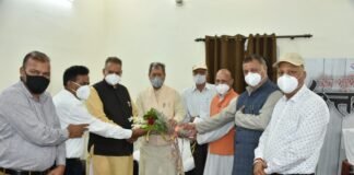 उत्तराखंड में जल्द दूर होंगी पेंशन संबंधी विसंगतियां,सेवानिवृत्त राजकीय पेंशनर संगठन ने कैबिनेट मंत्री गणेश जोशी से की मुलाकात