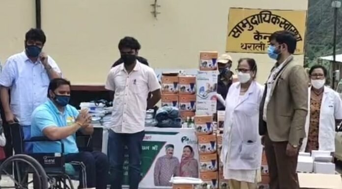 उत्तराखंड में हंस फाउंडेशन की सेवाओं को भूतपूर्व सैनिकों का सैल्यूट,कोरोना संक्रमण के बचाव के लिए चमोली के थाराली ब्लॉक के सीमांत गांव तक पहुंचाई कोरोना रक्षक सामाग्री