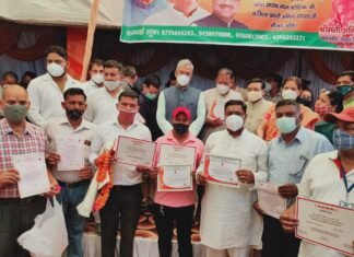 पूर्व मुख्यमंत्री त्रिवेंद्र रावत के आह्वान पर योगनगरी ऋषिकेश में स्वैच्छिक रक्तदान शिविर 250 ब्लड यूनिट हुआ एकत्रित