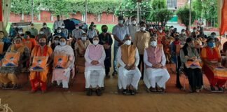 पूर्व मुख्यमंत्री त्रिवेंद्र रावत ने आशा और आंगनबाड़ी कार्यकत्रियों को किया सम्मानित