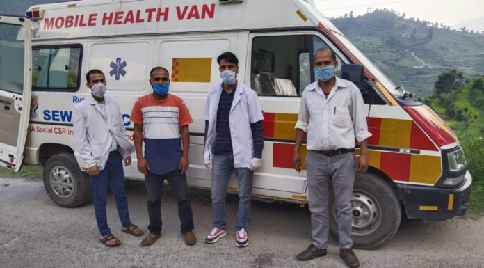 कोरोना संक्रमण के बचाव के लिए टीएचडीसी के सौजन्य से ‘रिवाज़ संस्था’ ने विकासखण्ड भिलंगना की केपार्स एवं रौंसाल में लगाया निःशुल्क स्वास्थ्य जांच शिविर