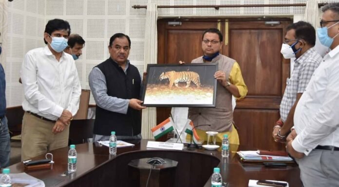 अन्तराष्ट्रीय टाइगर दिवस पर सीएम पुष्कर धामी ने कहा,उच्च हिमालयी क्षेत्रों तक टाइगर की उपस्थिति स्थानीय निवासियों की सक्रिय भागीदारी का परिणाम