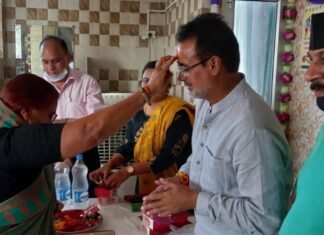 यूकेडी नेता मोहन काला ने रक्षाबंधन पर श्रीकोट में किया जनसंपर्क,बहनों ने राखी बांध कर 2022 में जीत के लिए दी शुभकामनाएं